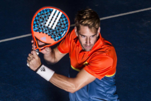 Alex Ruiz con Adidas Adipower Control 1.7