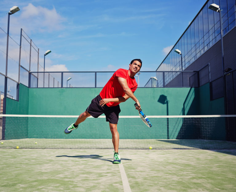 Jugar al padel en verano